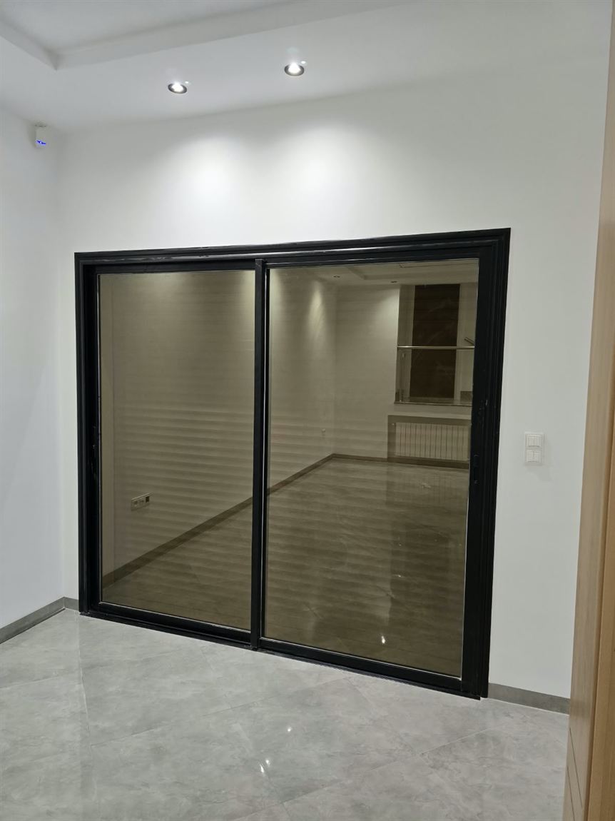 Porte-fenêtre aluminium noire